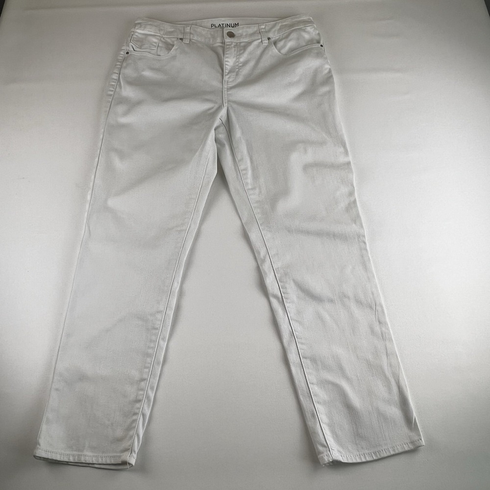 Chico's Women's Platinum Denim Ankle Jeans White Size 1.5 Summer Classic - Picture 3 of 10
